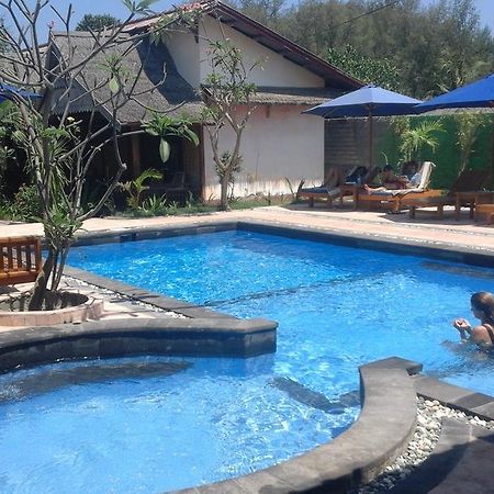 Coral Beach Pizza Cottages Gili Trawangan Exteriér fotografie