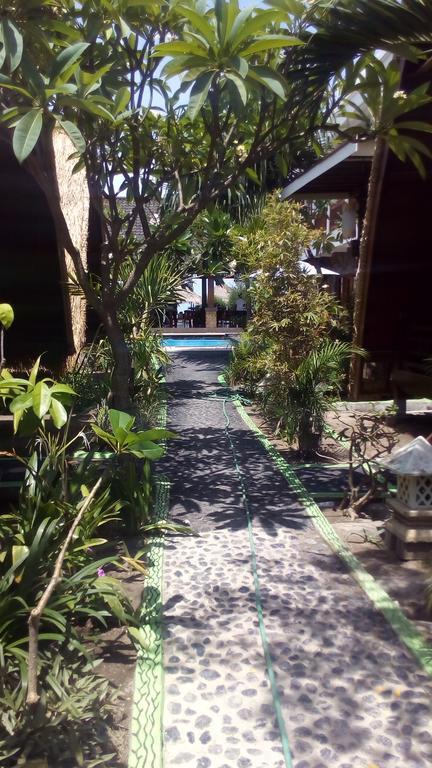 Coral Beach Pizza Cottages Gili Trawangan Exteriér fotografie