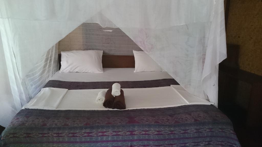Coral Beach Pizza Cottages Gili Trawangan Exteriér fotografie