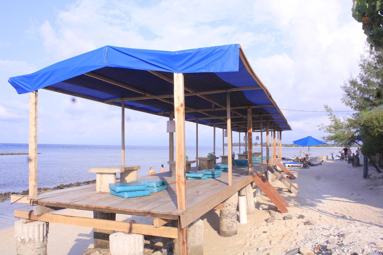 Coral Beach Pizza Cottages Gili Trawangan Exteriér fotografie